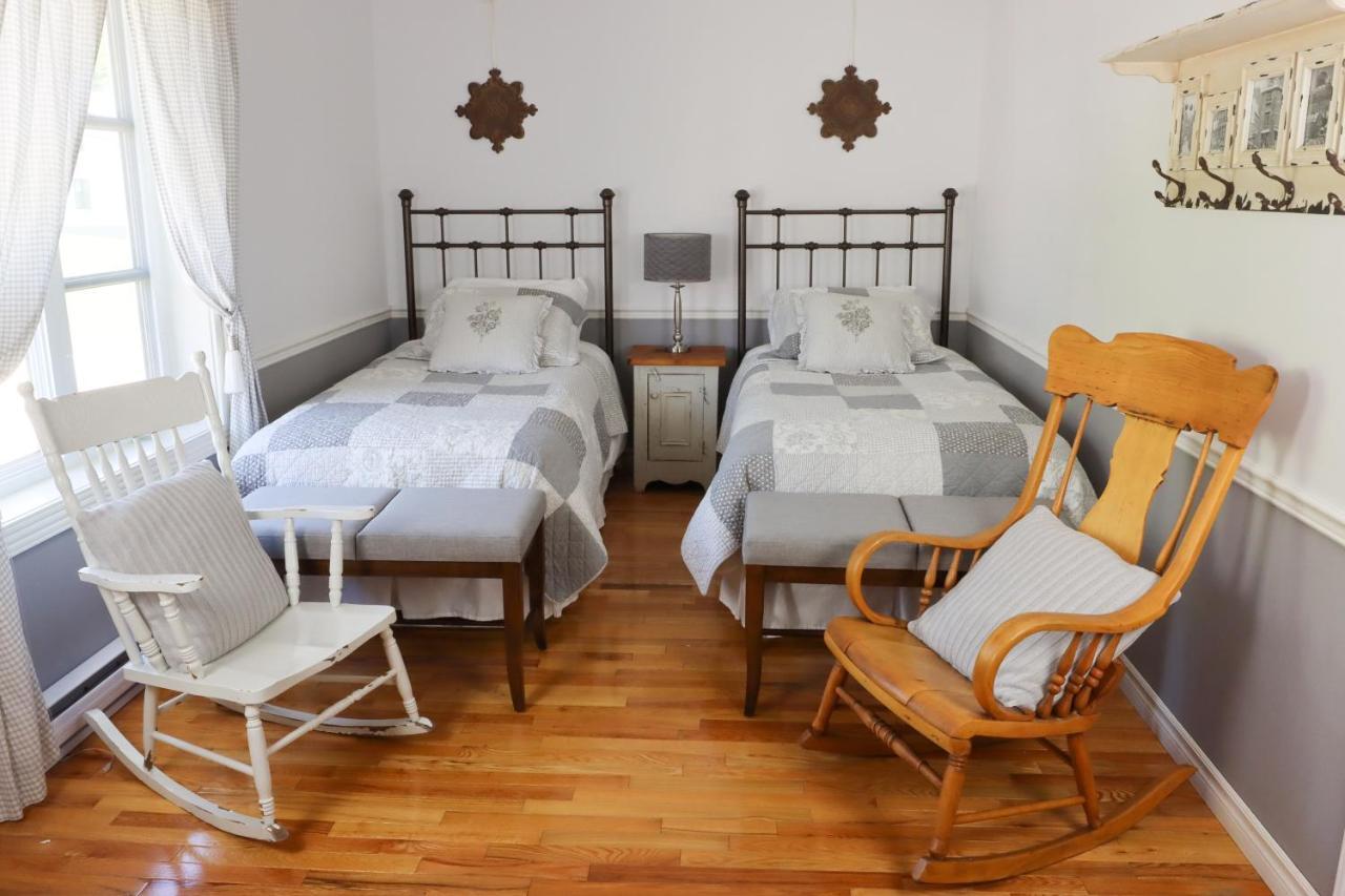 Bed & Breakfast, Gite La Princesse Des Champs Saint-Jean-de-Boischâtel Екстериор снимка