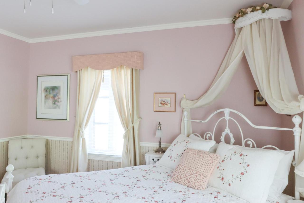 Bed & Breakfast, Gite La Princesse Des Champs Saint-Jean-de-Boischâtel Екстериор снимка